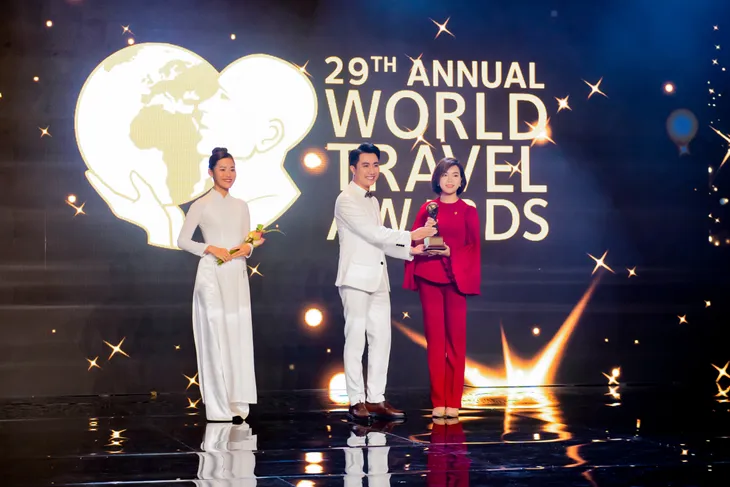 Sun Group được WTA vinh danh Tập đoàn du lịch hàng đầu châu Á 2022 - Ảnh 2. Sun Group được WTA vinh danh Tập đoàn du lịch hàng đầu châu Á 2022 - Ảnh 2.