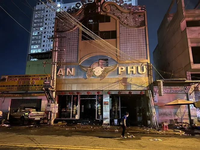 Cháy quán karaoke - Nỗi lo thường trực - Ảnh 1. Cháy quán karaoke - Nỗi lo thường trực - Ảnh 1.