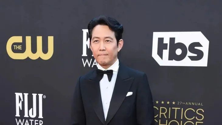 Lee Jung Jae hợp tác với Disney, có vai diễn Hollywood đầu tiên - Ảnh 1. Lee Jung Jae hợp tác với Disney, có vai diễn Hollywood đầu tiên - Ảnh 1.