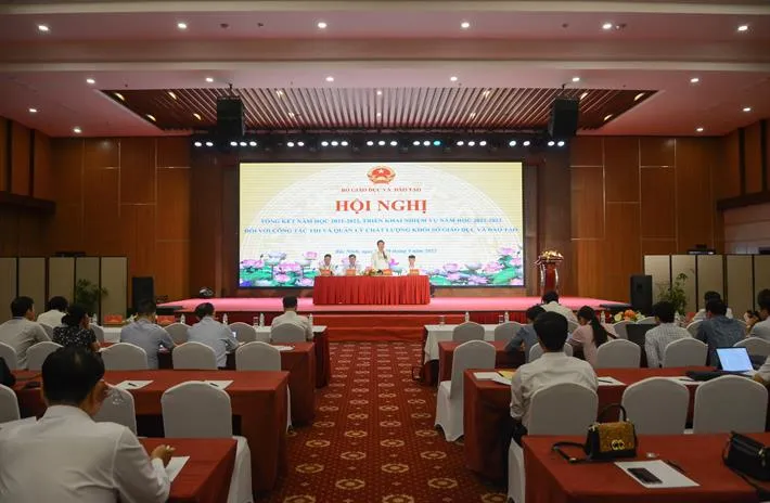 Thứ trưởng Nguyễn Hữu Độ: Trong đổi mới giáo dục, đổi mới quản lý là quan trọng - Ảnh 2.