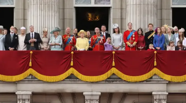 Cuộc sống và thành tựu của Nữ hoàng Elizabeth II qua ảnh - Ảnh 9.