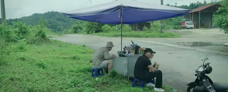 Đấu trí - Tập 38: TN Mobile bị bắt điện thoại lậu giữa rừng, kho hàng cũng có biến - Ảnh 12. Đấu trí - Tập 38: TN Mobile bị bắt điện thoại lậu giữa rừng, kho hàng cũng có biến - Ảnh 12.