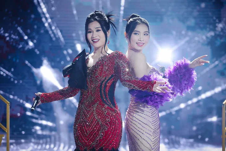 Đại tiệc đón năm mới Hành trình của hạnh phúc: Rực rỡ sắc màu và thanh âm - Ảnh 19. Đại tiệc đón năm mới Hành trình của hạnh phúc: Rực rỡ sắc màu và thanh âm - Ảnh 19.