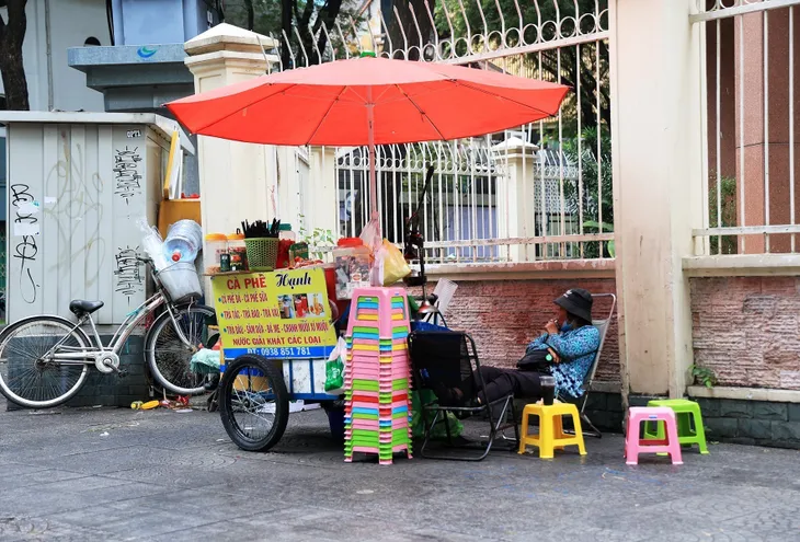 Thành phố Hồ Chí Minh yên bình sáng đầu năm mới 2023 - Ảnh 6. Thành phố Hồ Chí Minh yên bình sáng đầu năm mới 2023 - Ảnh 6.