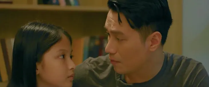 Hành trình công lý - Tập 40: Mẹ Hà quấy nhiễu gia đình Phương, bé Thư lên cơ đau tim ngất xỉu - Ảnh 2. Hành trình công lý - Tập 40: Mẹ Hà quấy nhiễu gia đình Phương, bé Thư lên cơ đau tim ngất xỉu - Ảnh 2.