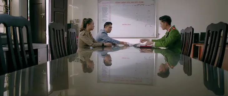 Hành trình công lý - Tập 40: Mẹ Hà quấy nhiễu gia đình Phương, bé Thư lên cơ đau tim ngất xỉu - Ảnh 39. Hành trình công lý - Tập 40: Mẹ Hà quấy nhiễu gia đình Phương, bé Thư lên cơ đau tim ngất xỉu - Ảnh 39.