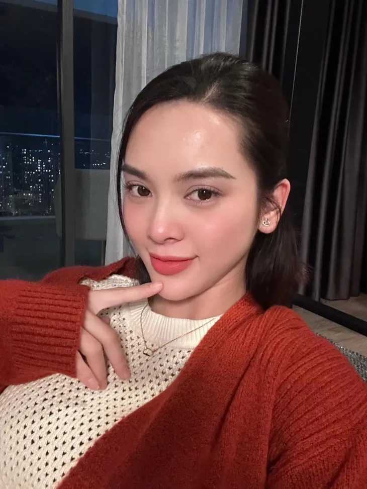 Phim trường tuần qua: Mạnh Trường gặp lại 2 mẹ, Đình Tú cực tình cảm với Thùy Anh - Ảnh 33. Phim trường tuần qua: Mạnh Trường gặp lại 2 mẹ, Đình Tú cực tình cảm với Thùy Anh - Ảnh 33.