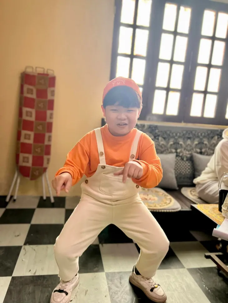Phim trường tuần qua: Mạnh Trường gặp lại 2 mẹ, Đình Tú cực tình cảm với Thùy Anh - Ảnh 36. Phim trường tuần qua: Mạnh Trường gặp lại 2 mẹ, Đình Tú cực tình cảm với Thùy Anh - Ảnh 36.