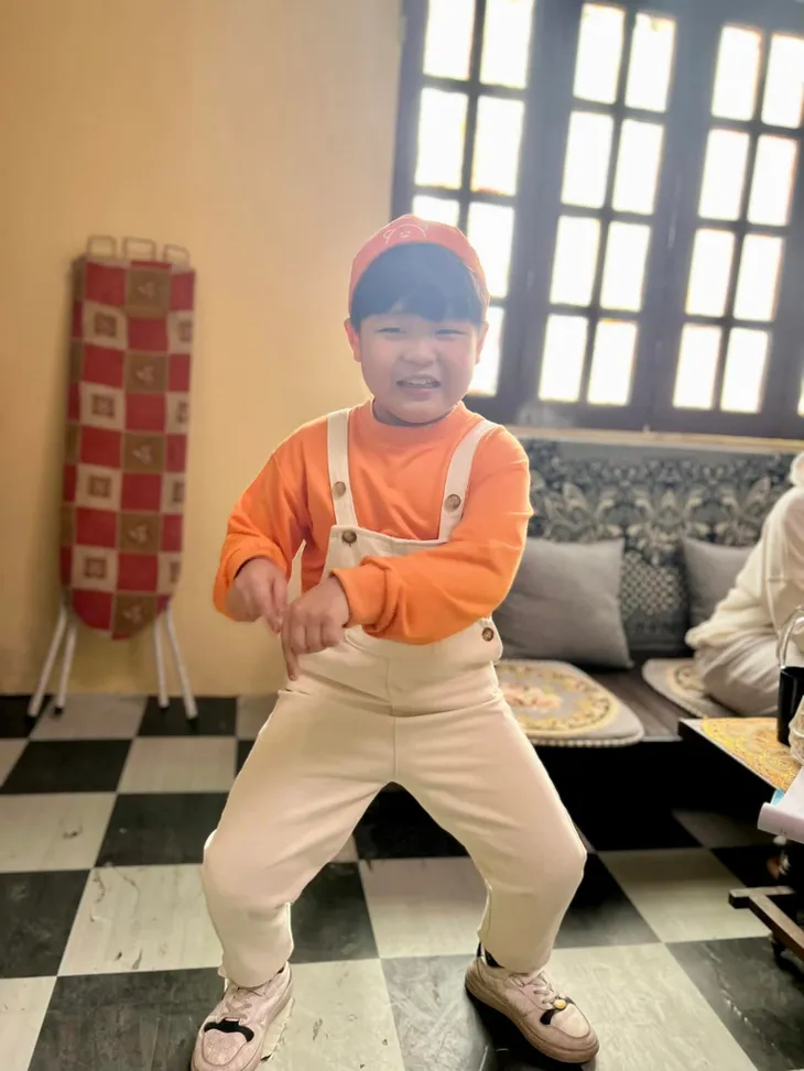 Phim trường tuần qua: Mạnh Trường gặp lại 2 mẹ, Đình Tú cực tình cảm với Thùy Anh - Ảnh 38. Phim trường tuần qua: Mạnh Trường gặp lại 2 mẹ, Đình Tú cực tình cảm với Thùy Anh - Ảnh 38.