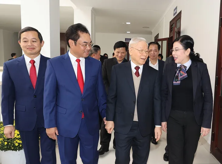 Tổng Bí thư Nguyễn Phú Trọng thăm, chúc Tết tại Thái Nguyên - Ảnh 1. Tổng Bí thư Nguyễn Phú Trọng thăm, chúc Tết tại Thái Nguyên - Ảnh 1.
