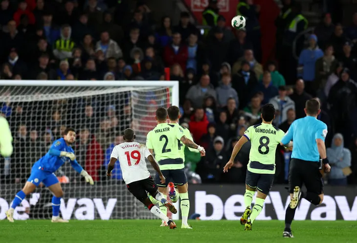 Tứ kết cúp Liên đoàn Anh: Man City bất ngờ bại trận - Ảnh 1. Tứ kết cúp Liên đoàn Anh: Man City bất ngờ bại trận - Ảnh 1.