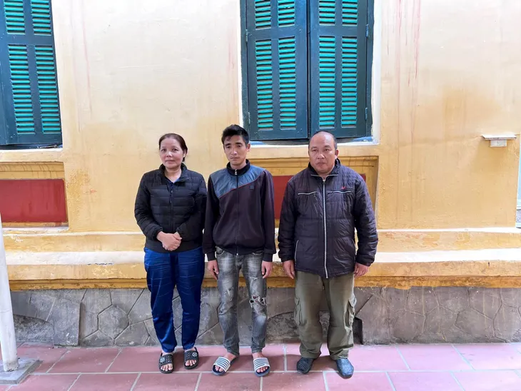 Triệt phá đường dây làm giả vé thu phí đường bộ - Ảnh 2. Triệt phá đường dây làm giả vé thu phí đường bộ - Ảnh 2.