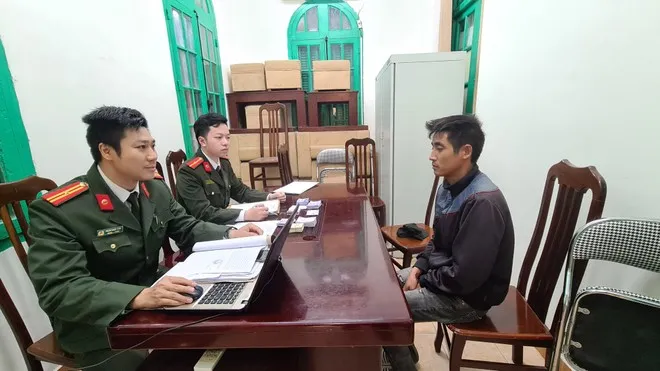 Triệt phá đường dây làm giả vé thu phí đường bộ - Ảnh 1. Triệt phá đường dây làm giả vé thu phí đường bộ - Ảnh 1.