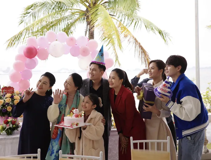Hành trình công lý đóng máy, lộ kết phim cực viên mãn - Ảnh 2. Hành trình công lý đóng máy, lộ kết phim cực viên mãn - Ảnh 2.