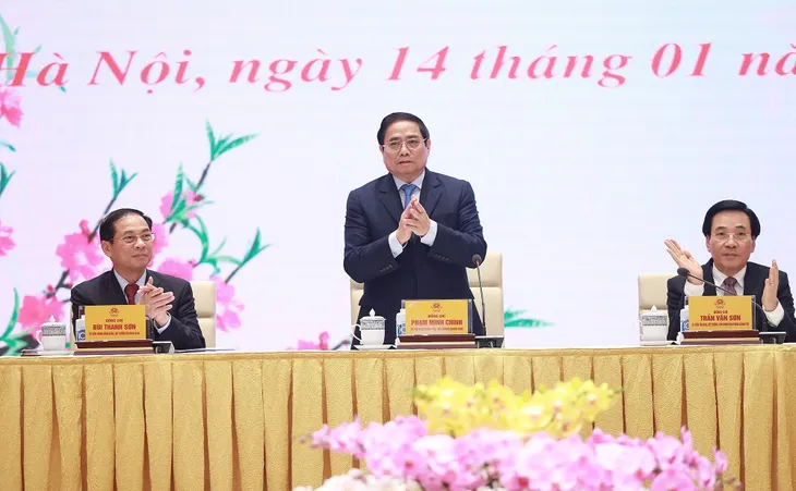 Thủ tướng gặp mặt kiều bào tiêu biểu dự Chương trình Xuân Quê hương 2023 - Ảnh 5. Thủ tướng gặp mặt kiều bào tiêu biểu dự Chương trình Xuân Quê hương 2023 - Ảnh 5.