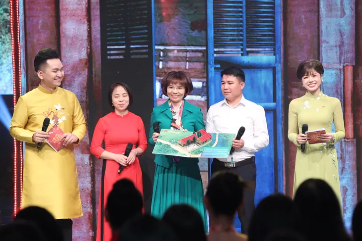 Gala Cặp lá yêu thương: Mang Tết ấm áp đến với những chiếc lá chưa lành - Ảnh 10. Gala Cặp lá yêu thương: Mang Tết ấm áp đến với những chiếc lá chưa lành - Ảnh 10.