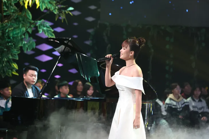 Gala Cặp lá yêu thương: Mang Tết ấm áp đến với những chiếc lá chưa lành - Ảnh 15. Gala Cặp lá yêu thương: Mang Tết ấm áp đến với những chiếc lá chưa lành - Ảnh 15.