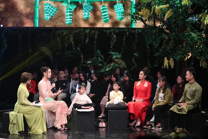 Gala Cặp lá yêu thương: Mang Tết ấm áp đến với những chiếc lá chưa lành - Ảnh 7. Gala Cặp lá yêu thương: Mang Tết ấm áp đến với những chiếc lá chưa lành - Ảnh 7.