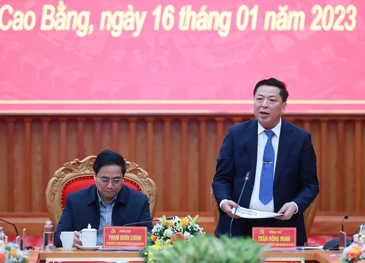 Thủ tướng: Cao Bằng cần tập trung phát triển kinh tế vùng biên, kinh tế cửa khẩu - Ảnh 1. Thủ tướng: Cao Bằng cần tập trung phát triển kinh tế vùng biên, kinh tế cửa khẩu - Ảnh 1.