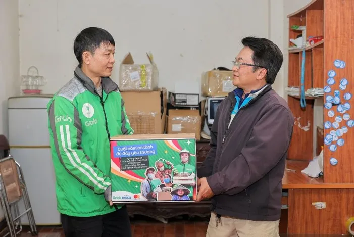 Hành trình mang yêu thương và hy vọng cho mùa xuân mới - Ảnh 4. Hành trình mang yêu thương và hy vọng cho mùa xuân mới - Ảnh 4.