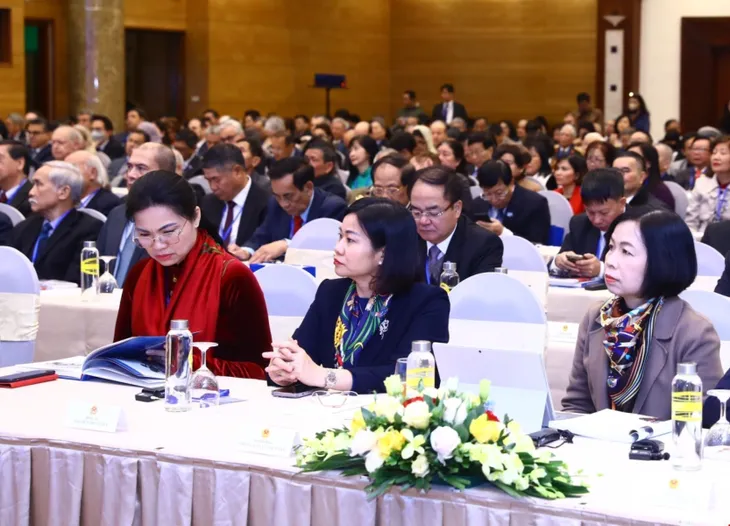 Kỷ niệm trọng thể 50 năm Ngày ký Hiệp định Paris về chấm dứt chiến tranh, lập lại hòa bình ở Việt Nam - Ảnh 5. Kỷ niệm trọng thể 50 năm Ngày ký Hiệp định Paris về chấm dứt chiến tranh, lập lại hòa bình ở Việt Nam - Ảnh 5.