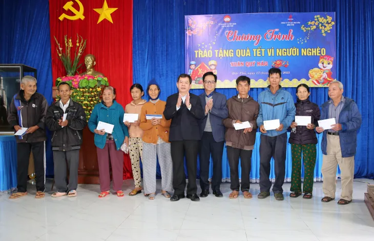 Xuân nghĩa tình Dầu khí – Tết đong đầy yêu thương - Ảnh 3. Xuân nghĩa tình Dầu khí – Tết đong đầy yêu thương - Ảnh 3.