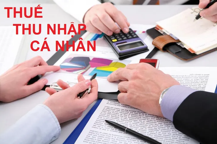 Thuế thu nhập cá nhân, lệ phí trước bạ tính thế nào khi cha mẹ tặng cho con nhà, đất? - Ảnh 1. Thuế thu nhập cá nhân, lệ phí trước bạ tính thế nào khi cha mẹ tặng cho con nhà, đất? - Ảnh 1.