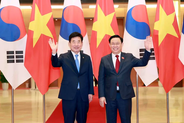 Chủ tịch Quốc hội Hàn Quốc Kim Jin Pyo kết thúc tốt đẹp chuyến thăm chính thức Việt Nam - Ảnh 1. Chủ tịch Quốc hội Hàn Quốc Kim Jin Pyo kết thúc tốt đẹp chuyến thăm chính thức Việt Nam - Ảnh 1.