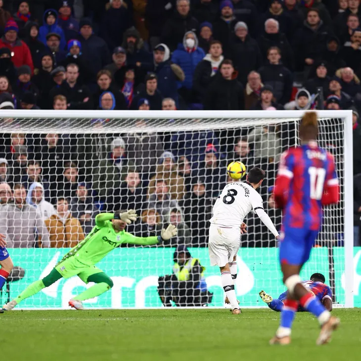 Man Utd chia điểm kịch tính với Crystal Palace | Đá bù vòng 7 Ngoại hạng Anh - Ảnh 2. Man Utd chia điểm kịch tính với Crystal Palace | Đá bù vòng 7 Ngoại hạng Anh - Ảnh 2.