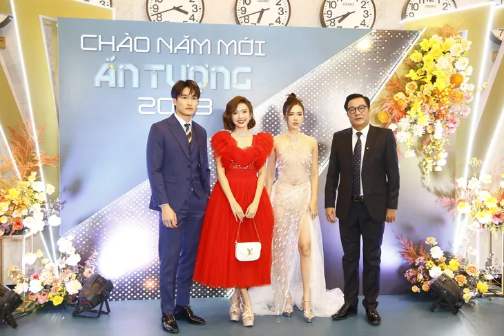 Mỹ nhân vũ trụ điện ảnh VTV đọ sắc tại VTV Awards 2022 - Ảnh 3. Mỹ nhân vũ trụ điện ảnh VTV đọ sắc tại VTV Awards 2022 - Ảnh 3.