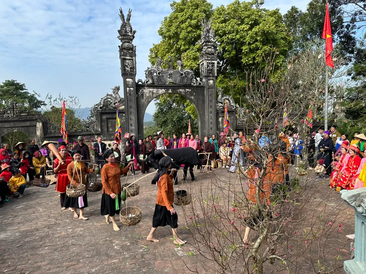 Hành trình di sản: Xuân về trên đất cổ nông - Ảnh 2. Hành trình di sản: Xuân về trên đất cổ nông - Ảnh 2.