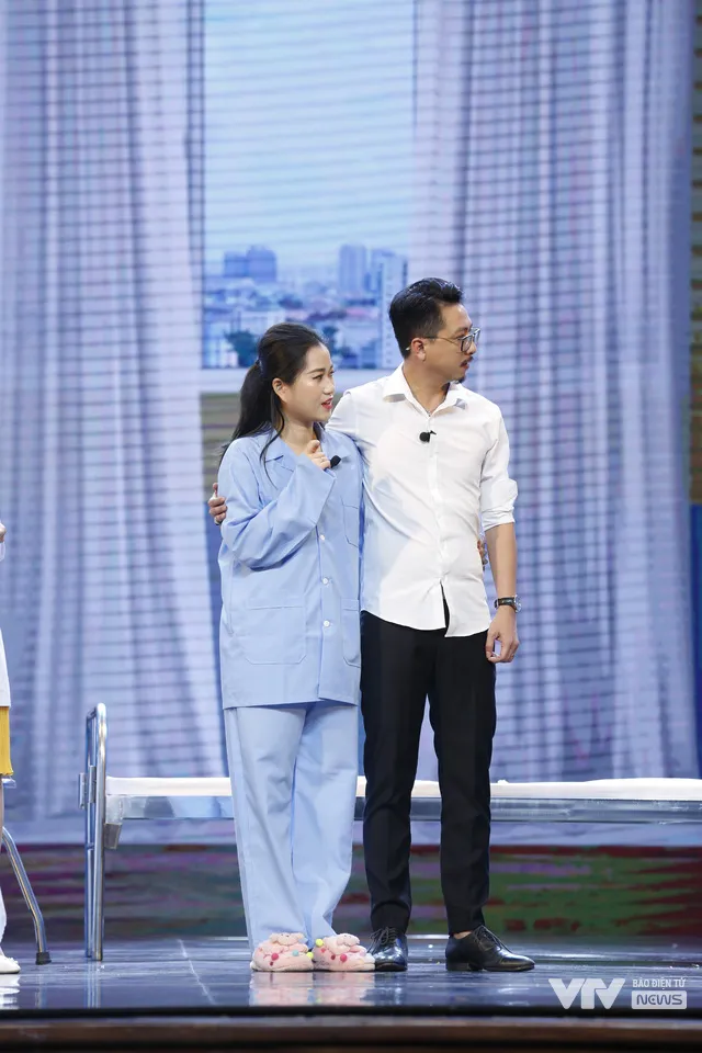 Vợ chồng Lâm Vỹ Dạ làm đám cưới trong Gala cười 2023 - Ảnh 11. Vợ chồng Lâm Vỹ Dạ làm đám cưới trong Gala cười 2023 - Ảnh 11.