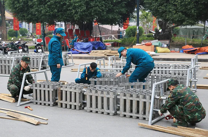 Người dân Hà Nội, TP Hồ Chí Minh có thể xem pháo hoa đêm giao thừa ở đâu? - Ảnh 4.