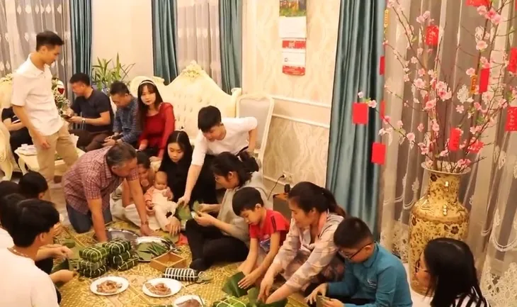 Người Việt ở Nga đón Tết cổ truyền, giữ gìn văn hóa truyền thống - Ảnh 2. Người Việt ở Nga đón Tết cổ truyền, giữ gìn văn hóa truyền thống - Ảnh 2.