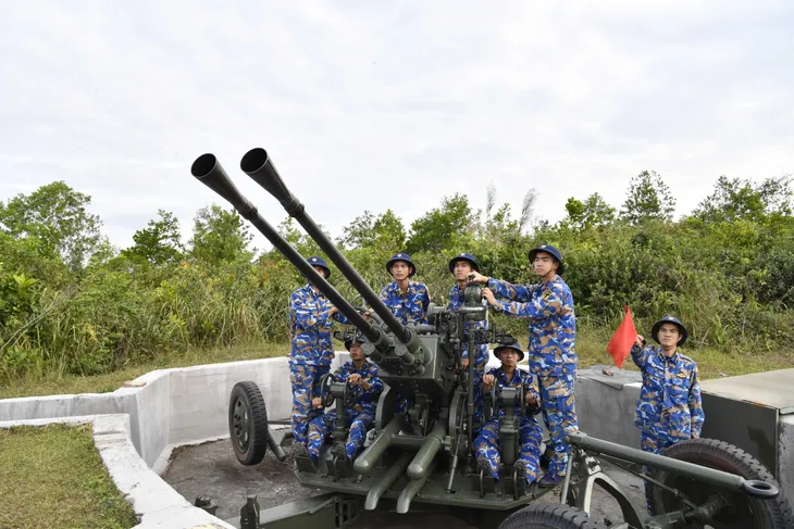 Vùng 5 Hải quân vui Xuân, đón Tết, tinh thần sẵn sàng chiến đấu cao - Ảnh 6.