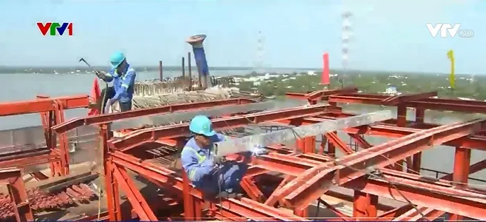Thi công cầu Mỹ Thuận 2 xuyên Tết - Ảnh 1. Thi công cầu Mỹ Thuận 2 xuyên Tết - Ảnh 1.