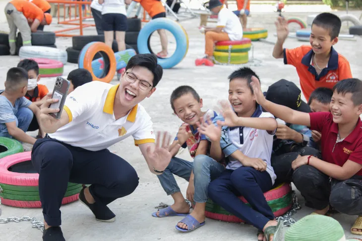 Chuyến xe tử tế đặc biệt của Gala Việc tử tế - Ảnh 1. Chuyến xe tử tế đặc biệt của Gala Việc tử tế - Ảnh 1.