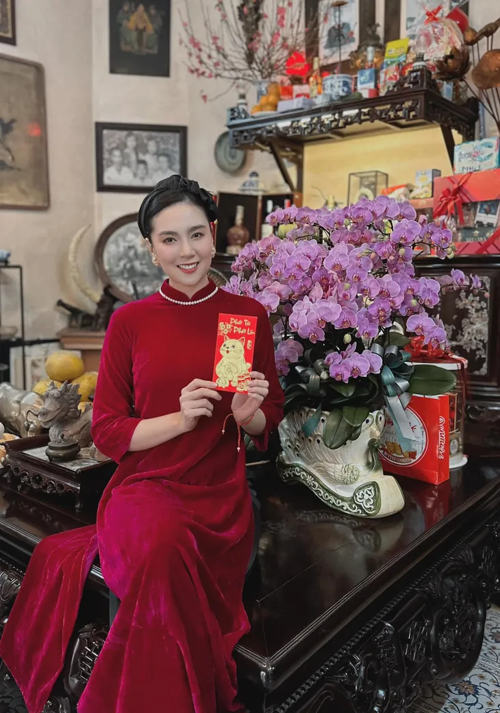 MC, BTV nổi tiếng chúc Tết - Ảnh 1. MC, BTV nổi tiếng chúc Tết - Ảnh 1.