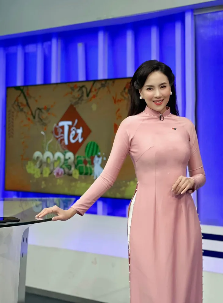 Không khí rộn ràng trên các trường quay VTV ngày đầu năm mới - Ảnh 6. Không khí rộn ràng trên các trường quay VTV ngày đầu năm mới - Ảnh 6.
