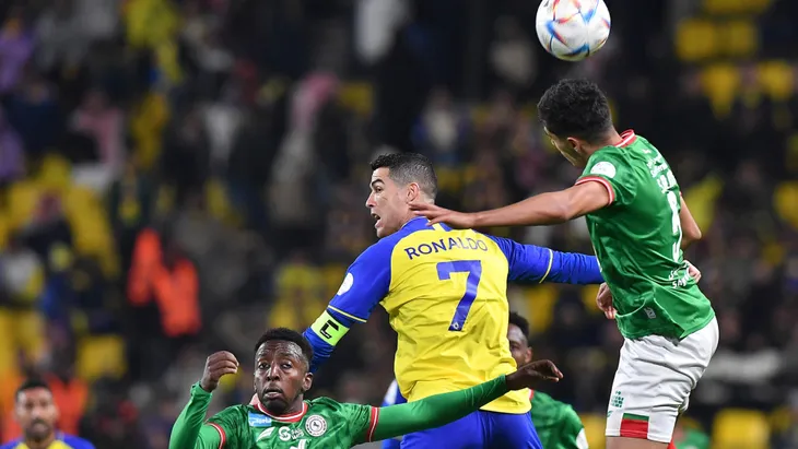 Cristiano Ronaldo & những thay đổi tích cực mang lại cho giải VĐQG Ả-rập Xê-út - Ảnh 2. Cristiano Ronaldo & những thay đổi tích cực mang lại cho giải VĐQG Ả-rập Xê-út - Ảnh 2.