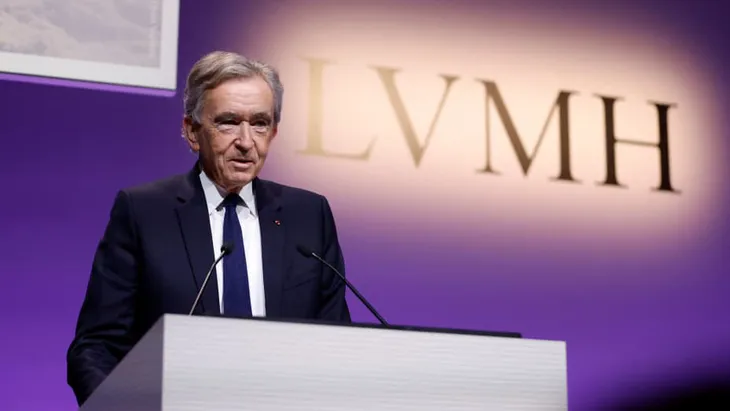 Vua hàng hiệu LVMH lãi kỷ lục trong năm 2022 - Ảnh 1. Vua hàng hiệu LVMH lãi kỷ lục trong năm 2022 - Ảnh 1.