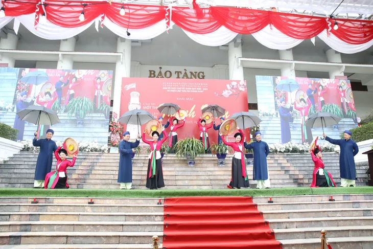 “Dấu ấn Thành Nam” - triển lãm về đô thị cổ gần 800 năm tuổi - Ảnh 4. “Dấu ấn Thành Nam” - triển lãm về đô thị cổ gần 800 năm tuổi - Ảnh 4.