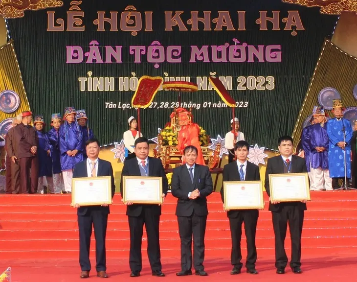 Đặc sắc Lễ hội Khai hạ dân tộc Mường tỉnh Hòa Bình - Ảnh 2. Đặc sắc Lễ hội Khai hạ dân tộc Mường tỉnh Hòa Bình - Ảnh 2.