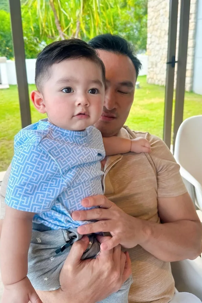 Sao Việt ngày 3/12: Đan Trường bị thời gian bỏ quên, Phương Thanh hội ngộ Lam Trường - Ảnh 8. Sao Việt ngày 3/12: Đan Trường bị thời gian bỏ quên, Phương Thanh hội ngộ Lam Trường - Ảnh 8.