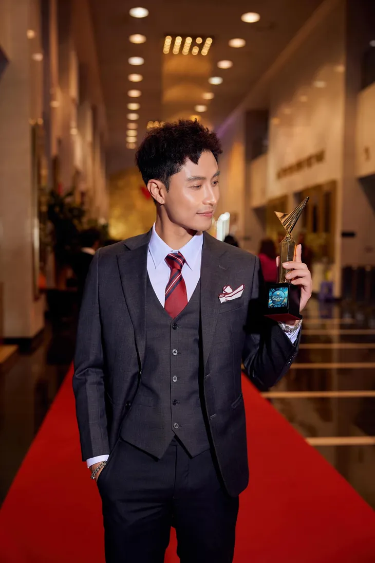 Diễn viên Việt tuần qua: Lã Thanh Huyền đi biển ngày Đông, Đình Tú cực điển trai bên Huyền Lizzie - Ảnh 14. Diễn viên Việt tuần qua: Lã Thanh Huyền đi biển ngày Đông, Đình Tú cực điển trai bên Huyền Lizzie - Ảnh 14.