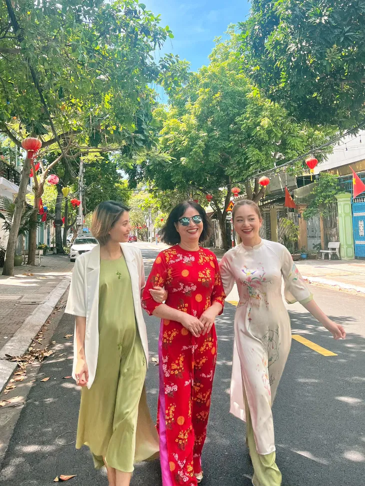 Diễn viên Việt tuần qua: Sum vầy bên gia đình ngày Tết - Ảnh 21. Diễn viên Việt tuần qua: Sum vầy bên gia đình ngày Tết - Ảnh 21.