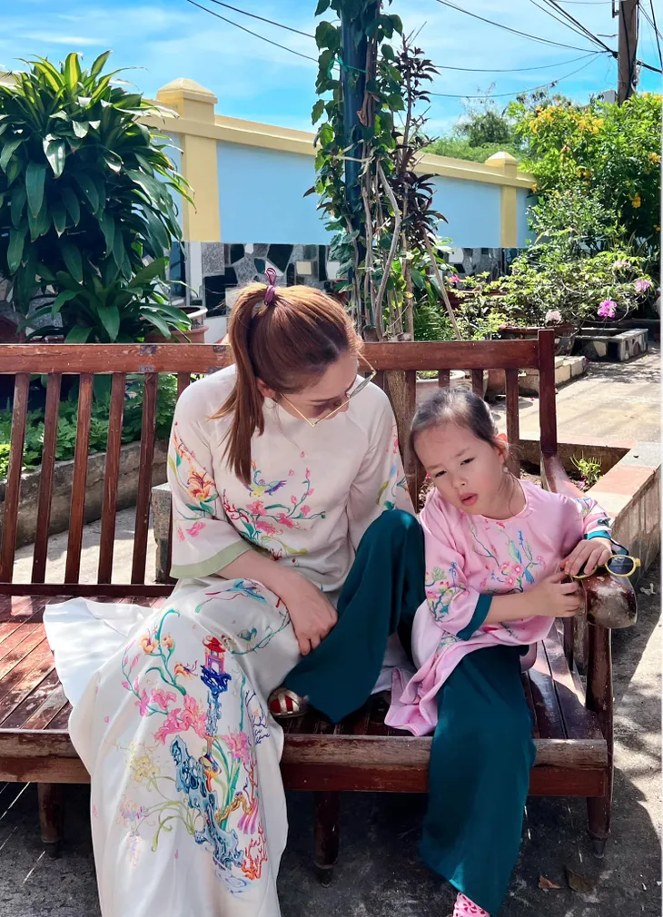 Diễn viên Việt tuần qua: Sum vầy bên gia đình ngày Tết - Ảnh 22. Diễn viên Việt tuần qua: Sum vầy bên gia đình ngày Tết - Ảnh 22.