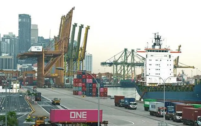 IMF nâng dự báo tăng trưởng kinh tế toàn cầu năm 2023 - Ảnh 1. IMF nâng dự báo tăng trưởng kinh tế toàn cầu năm 2023 - Ảnh 1.