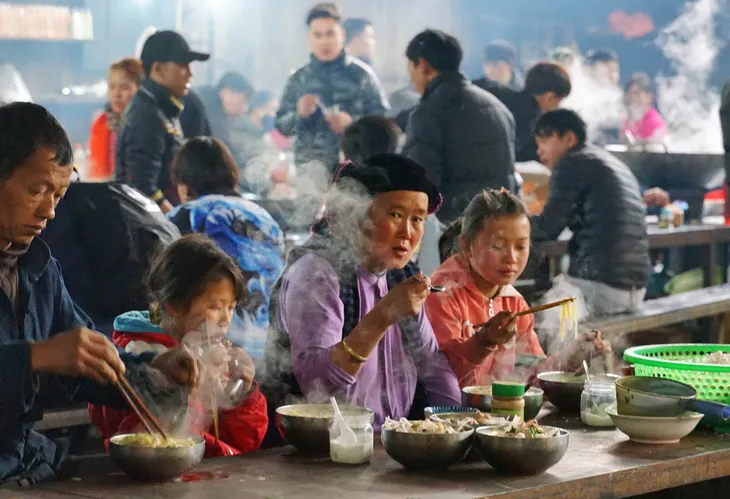 Mộc mạc chợ phiên Mèo Vạc trên cao nguyên đá Đồng Văn - Ảnh 16.