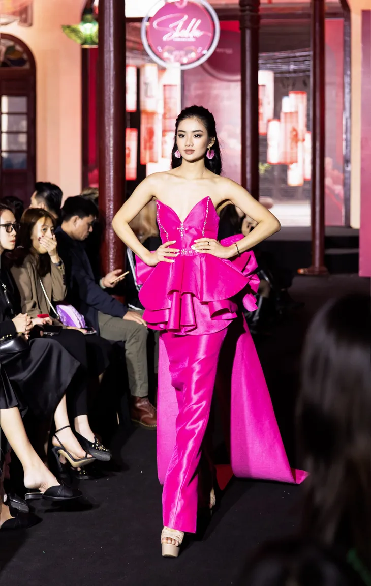 Dàn Hoa hậu, Á hậu đọ sắc tại show thời trang chào năm mới 2023 - Ảnh 4. Dàn Hoa hậu, Á hậu đọ sắc tại show thời trang chào năm mới 2023 - Ảnh 4.